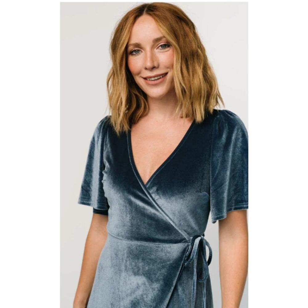 BALTIC BORN Katelyn blue green velvet short sleeve maxi wrap long dress - Picture 3 of 12
